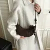 Otoño e Invierno Retro Maillard Bolso Pequeño de Axila para Mujer 2026 Nuevo Bolso Cruzado Versátil Super Caliente Nicho Bolso Croissant