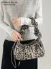 2025 Nuevo Otoño e Invierno Diseño Plisado Bolso Nube para Mujer Estampado Leopardo de Gama Alta Ligero Versátil Bolso Bandolera