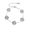Directo del Fabricante, En Stock Pulsera de Acero Inoxidable 304 Grabada con Láser de Flor de Cinco Pétalos para Mujer, Pulsera de Moda y Lujosa Tendencia en Línea