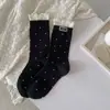 Meias Mek Outono e Inverno de Bolinhas Meia-Panturrilha Versáteis com Renda Etiqueta de Tecido Inglês Design Meias Femininas Meias Simples Casuais
