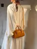 Bolso Boston de cuero curtido vegetal 2026 nuevo bolso de boliche pequeño de cuero genuino versátil bolso de mano vintage bolso cruzado para mujer