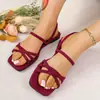 2026 Novas Sandálias Rasteirinhas Femininas Elegantes e Confortáveis Estilo Comércio Exterior com Tiras Decorativas Atacado Moda Uso Diário