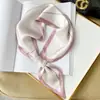 Bufanda de Seda Rayada a Cuadros de Seda Simulada Europea y Americana Bufanda Larga de Seda con Rayas Anguladas Bufanda para Cuello de Camisa de Combinación de Primavera y Verano Bufanda para Mujer