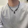 Collar de cadena metálica de puntada de cadeneta de monstruo fantasma pequeño blanco y negro para hombre y mujer, sentido de alta gama, nicho, personalidad, temperamento, cadena para clavícula