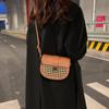 Bolso pequeño popular para mujer de este año ins casual 2021 Nuevo Bolso bandolera de hombro de moda otoño e invierno bolso de silla de montar simple