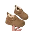 Populares botas cálidas de algodón estilo noreste para mujer, colección de invierno 2026 nueva de Birkenstock, forro fino de felpa, botas de nieve, con plataforma, peludas, suela gruesa y zapatos casuales sin cordones.