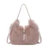 Bolso de mano de felpa para mujer, fresco, dulce y versátil, color caramelo, nuevo modelo de invierno 2026, lindo bolso cruzado tipo cubo peludo