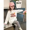 Camiseta de manga larga súper linda de algodón puro para niñas, nuevo estilo primavera y otoño 2026, adecuada para niños mayores, se puede usar como capa base o como top casual