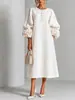 Vestido de moda europeia e americana para mulheres 2026, gola redonda, com mangas tipo lanterna floral tridimensionais, tecido texturizado, caimento solto, elegante, comprimento médio, corte reto