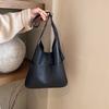 Bolso tote para mujer de gran capacidad, bolso de viaje para ir al trabajo 2023 nuevo diseño nicho de textura de lujo ligero, bandolera bandolera que combina con todo