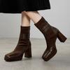 Botas finas de salto super alto femininas com fivela de cinto 2024, salto grosso de inverno, couro de vaca, camurça, costura, cabeça quadrada, botas elásticas