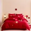 Conjunto de Quatro Peças Bordado Vermelho Festivo de Luxo Leve para Casamento Cobertura de Colcha Lençol de Cama para Quarto de Casamento Roupa de Cama Festiva