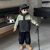 Traje cortavientos acolchado de invierno para niños con letras, estilo coreano, conjunto deportivo de dos piezas guapo para niños, niños pequeños y medianos, comercio exterior