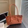 Bolsa Tote Grande de Camurça Estilo Retrô para Mulheres, Nova Moda 2025, Casual, Fosca, Estilo Outono e Inverno, de Ombro Único, para Axila