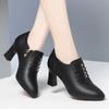 Sapatos de Couro para Mulheres de Meia-Idade, Couro Macio, Sola Macia, Sapatos de Salto Alto para Mulheres, Sapatos Sociais Versáteis de Corte Profundo, Novo Estilo Primavera 2025, Atacado