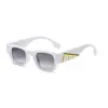 Gafas de sol de moda 2026 con montura cuadrada para mujer Estilo Ins moderno Gafas de sol transparentes rosas Anti-UV Personalizadas Modernas