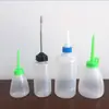 Olla de aceite de plástico para coche plano grande de plástico industrial para el hogar boca puntiaguda olla de aceite 60ml/150m cadena torno trabajador ropa de fábrica