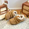 Sapatos Infantis de Velcro Estilo Britânico Quentes para Outono/Inverno 2026 Novos Sapatos Peludos de Bico Quadrado Infantil Botas de Princesa com Pelúcia