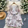Vestido Feminino Estilo Resort à Beira-Mar com Estampa, Mangas Bufantes para o Outono, Gola Cruzada com Cinto, Saia Midi Emagrecedora e Bonita