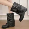 Botines de mujer acampanados cortos, nuevo modelo otoño 2026, adelgazantes, adecuados para faldas, botas estilo western de tacón grueso con hebilla de cinturón, botines apilados vintage