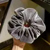 Lazy Advanced Sense Veludo Intestino Grosso Anel de Cabelo Retro Elegante Baixo-ferradura Cabeça Corda Bola Corda de Cabelo Novo Estilo Laço Cabeça Flor
