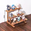 Soporte de Exhibición de Figuras de Madera, Estante de Almacenamiento Multicapa Tipo Escalón, Moderno Soporte de Exhibición Estilo Escalera para Figuras y Cajas Misteriosas