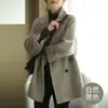 Casaco de Lã Feminino 2025 Inverno Nova Moda Estilo Coreano Corte Solto Emagrecedor Versátil Elegante Casaco de Lã Básico Versátil