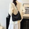 Bolso de Mujer de Color Puro de Gran Capacidad 2024 Nuevo Bolso de Hombro de Textura Simple a la Moda Casual Ropa de Trabajo Tote Bolso Cruzado Moderno