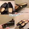 Versión de Piel de Vaca ~ Dos Versiones ~ Zapatos sin Cordones para Mujer con Aumento Oculto de Altura, Hebilla de Estilo Francés, Diseño Fruncido y Punta Cerrada