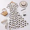 Gran Venta de Liquidación Ropa para Madres del Sudeste Asiático, Faldas Largas Florales para Mediana Edad y Mayores, Vestidos Ajustados Estilo Coreano, Faldas de Playa de Cintura Alta