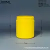 El fabricante suministra botellas amarillas de boca ancha de 300 ML con 75 hilos, hechas de material HDPE, adecuadas para alimento de pescado en polvo.