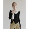 Camiseta de manga larga estilo coreano Forever con cuello de lunares, diseñada para mujer, perfecta para otoño, con corte ajustado, silueta favorecedora y abertura asimétrica