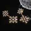 Brincos de Flor de Diamante Retrô Agulha de Prata, Luxo Acessível e Brincos de Alta Qualidade, Brincos Modernos e Elegantes, Design de Nicho