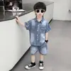 Conjunto de Verano de Mezclilla para Niños 2026 Nuevo Estilo Coreano Moderno Fresco Ropa de Manga Corta de Verano para Niños Ropa Elegante para Niños