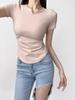 2024 Verão novo europeu e americano quente menina esportes estilo camiseta feminina de manga curta cor sólida pequena V-neck slim-fit plissado emagrecimento fitness