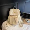 Mochila de Design de Nicho para Mulheres 2025 Novo Modelo Grande Capacidade Versátil Bordada Mochila Casual Estudante Bolsa Escolar