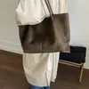 Bolso de Hombro Grande de Gamuza para Viajes de Otoño 2026 Versión Coreana Casual Simple para Mujer