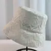 Chapéu de Sol de Verão, Fashion e Versátil, Chapéu Pequeno Bacia que Mostra o Rosto, Chapéu de Pescador Fino e Respirável para Mulheres