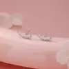 Aretes de Plata Pura S999 Sonrisa con Circonita, Simples y Lujosos, Completamente Incrustados con Diamantes, Exquisitos y Delicados, Aretes Amigables para el Oído con Piercing, Venta al por Mayor