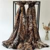 2025 Novo Lenço de Cabeça Voile Estampado Leopardo Europeu e Americano Lenço Estampado Lenço de Pescoço Lenço Longo Proteção Solar Toalha de Praia em Estoque
