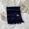 Bufanda de Comercio Exterior Color Sólido para Mujer Imitación Cachemir Otoño e Invierno Nuevo de Gama Alta de Longitud Media Caliente Bufanda Grande Venta al por Mayor