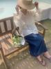 Foto Real de Primavera Nuevo Estilo Coreano Romántico Elegante con Volantes Cordón Encaje Camisa de Manga Larga Falda con Tirantes para Mujer 2 Colores