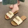 Sandalias de Verano para Mujer para Uso en Exteriores 2026 Estilo Nuevo, Impresionantes y de Alta Gama, Perfectas para Combinar con Vestidos, Suela Suave, Chanclas de Playa de Moda
