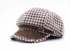 2026 Nuevo Sombrero Octagonal de Cuero a Cuadros Retro con Hebilla de Metal Decorativa para Mujer, Gorra de Béisbol Versátil para Adelgazar el Rostro, Temperamento