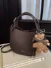Bolso de Cubo de Mano de Nicho Transfronterizo para Mujer 2026 Nueva Moda Retro Bolso de Hombro Único Bolso Cruzado Casual para Viajes