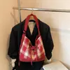 Bolsos para Mujer Nuevo Otoño e Invierno Cuadros Bolsos de Moda Bolsos de Lana Empalme Retro Bolsos Tote Estilo Ins Bolsos de Hombro Único Cruzados