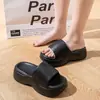 Sandalias Gruesas Brillantes con Plataforma para Mujer para Uso en Interiores y Exteriores, Antideslizantes, Resistentes al Desgaste, Cómodas Pantuflas que Aumentan la Altura, Sandalias de Deslizamiento para Mujer