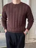 Tricô Estilo Preguiçoso Coreano com Gola Henry para Homens, Temporada de Primavera e Outono, Tricô de Tranças Tridimensional, Suéter Macio e Liso de Manga Longa para Homens