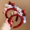 Tiara de Pelúcia Fofa de Gatinho com Laço Vermelho para Mulheres Outono e Inverno Faixa para Lavar o Rosto Headwear de Natal e Ano Novo