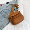 Veludo Cotelê 2026 Primavera Nova Moda Cor Sólida Casual Bolsa de Tecido Estilo Campus para Meninas Pequena de Ombro Único Transversal Tendência